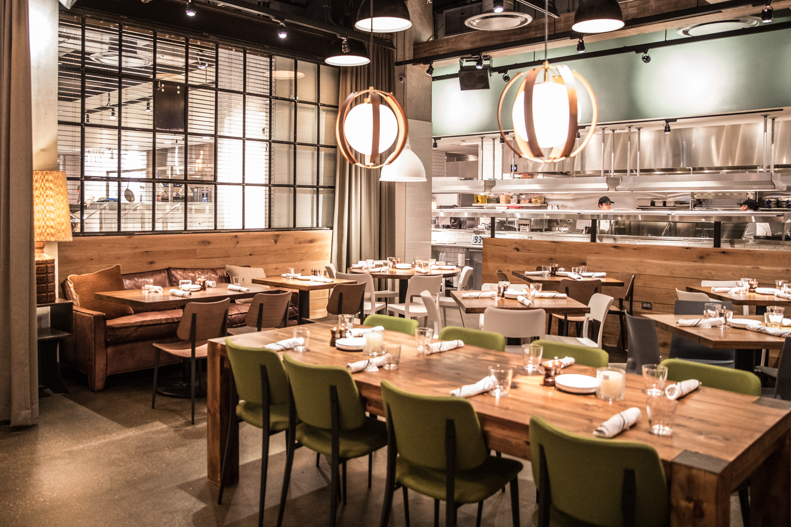 Beatrix Fulton Market — beatrixFM_diningroomB.jpg
