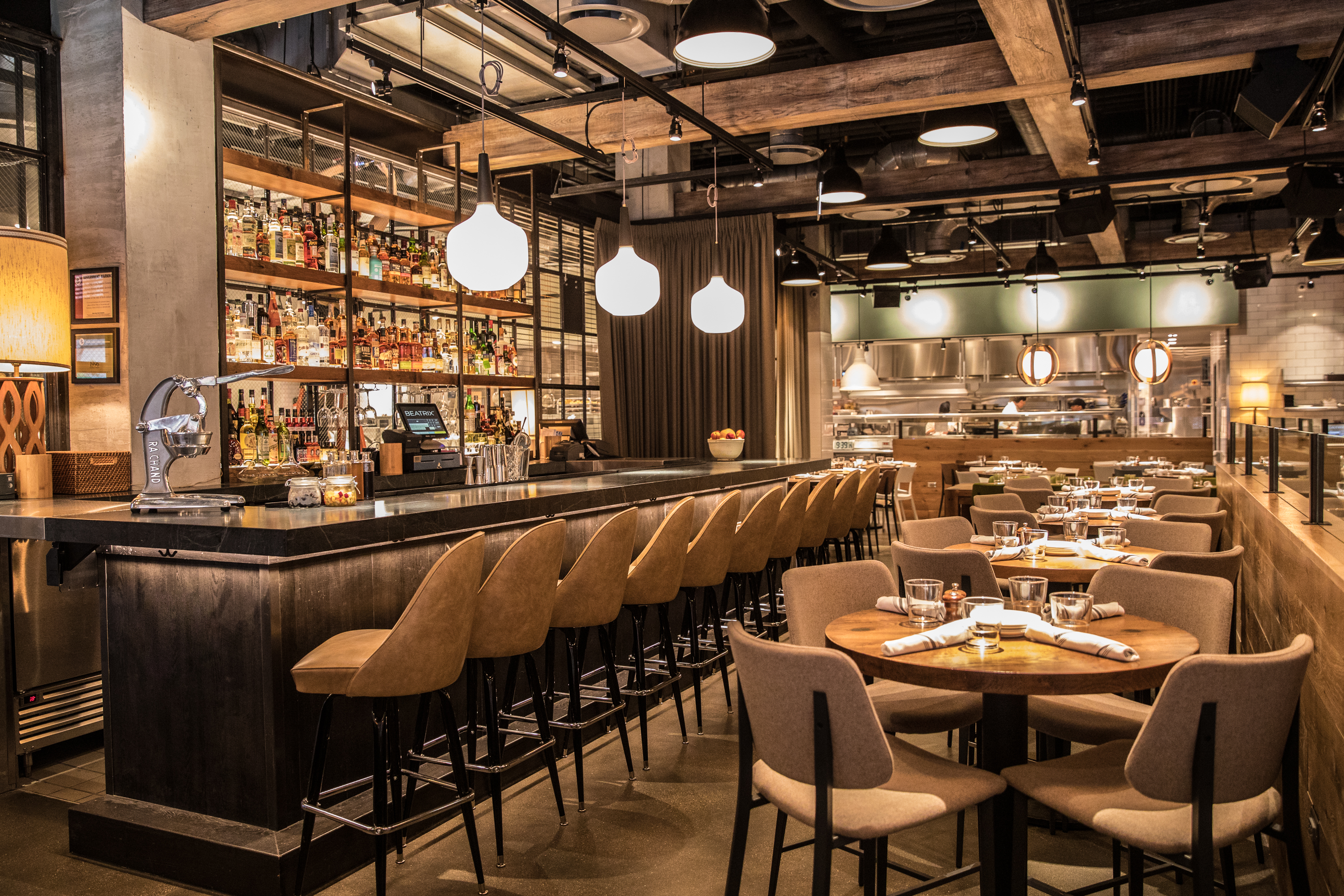 Beatrix Fulton Market — beatrixFM_mainbar-3.jpg
