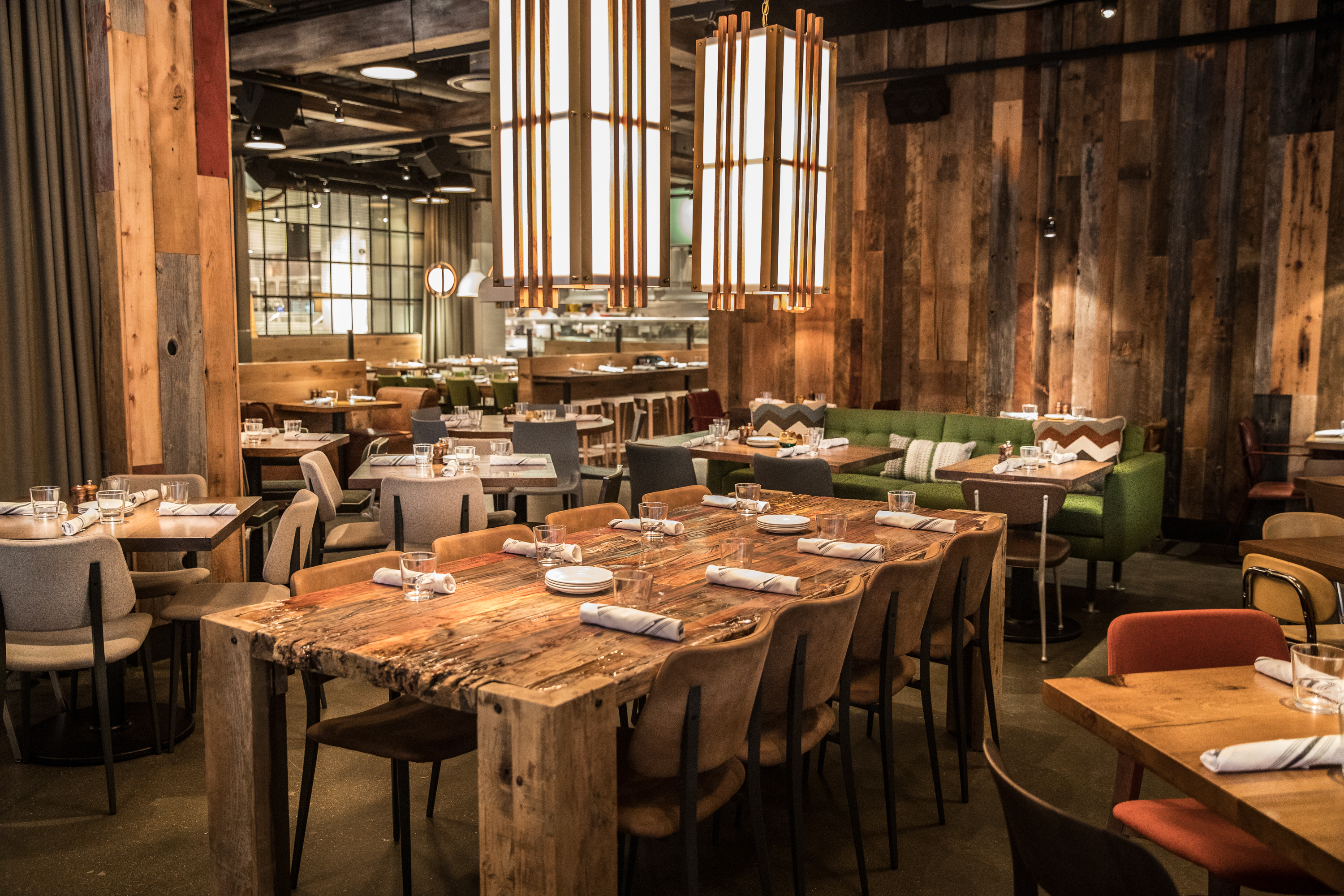 Beatrix Fulton Market — beatrixFM_tableX.jpg
